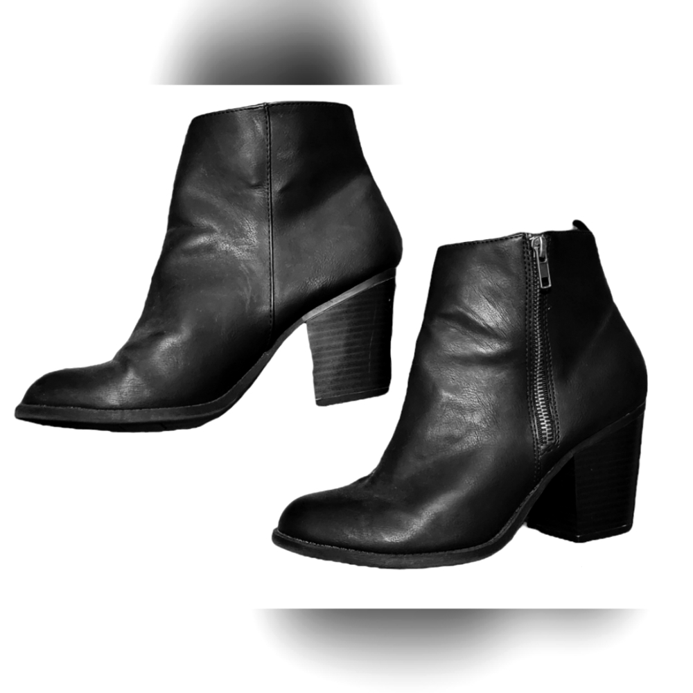 Black heeled boots.